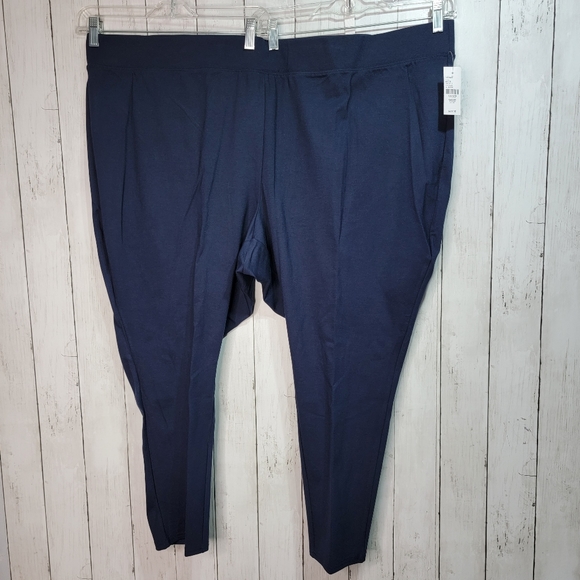 Catherines Pants - NWT Catherines Women's Plus Size Ponte Knit Legging Blue Size 5X 34/36 Petite.
